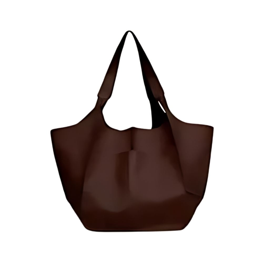 Laura’s Timeless Allure | Vintage Bag