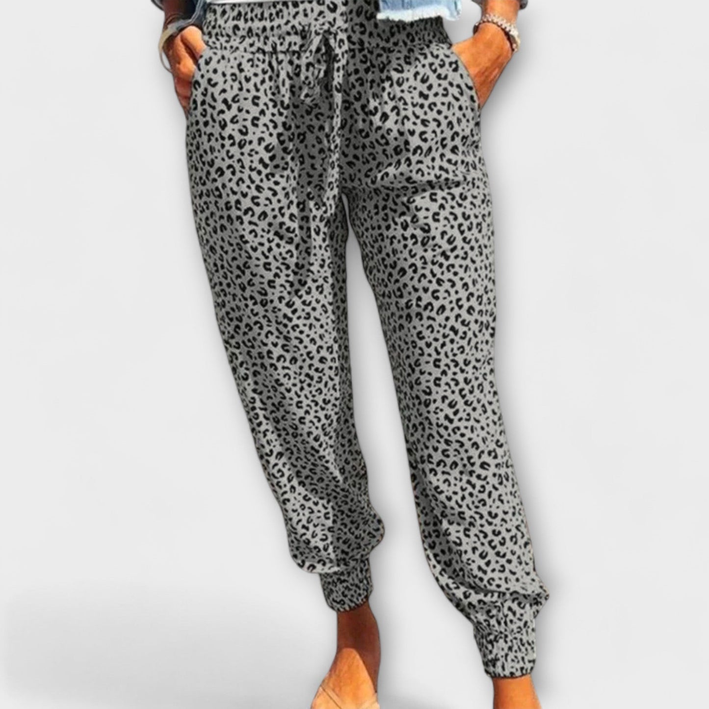 Leo Trousers with Wide Legs